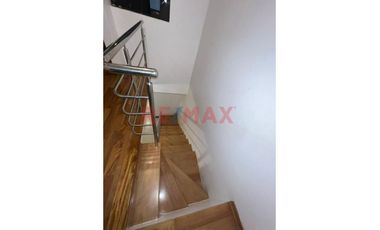 Vive Con Total Comodidad: Dúplex En 1Er Piso Con Muy Buena Distribución. 2Hab + 2 Bñs Renta: S/ 2,000.00 + Mtto