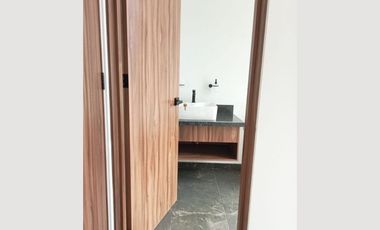 CASA EN RENTA EN VALDEPEÑAS