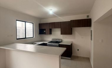 Renta de Casa en Dominio Cumbres Toscana Garcia