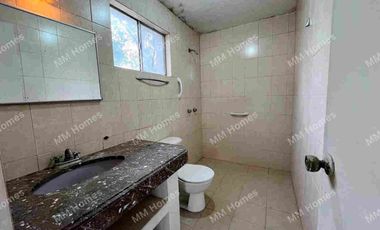 Casa en venta Contry la silla primer sector, Guadalupe Nuevo León.