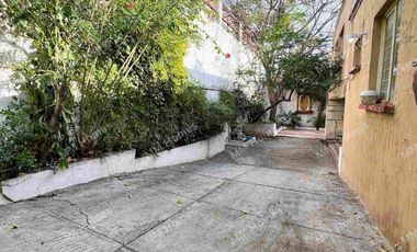 Casa en venta Contry la silla primer sector, Guadalupe Nuevo León.
