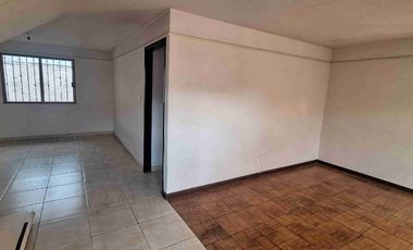 se renta casa en Valle del Moral, zona norte