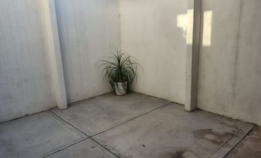 Casa En Renta En Villas La Estancia Cerca Planta Toyota