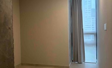 RENTA de Departamento Nuevo en Torre Verdalba Santa María , Monterrey NL