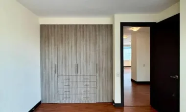 DEPARTAMENTO DE 3 HABITACIONES  EN RENTA - LA CAROLINA QUITO ECUADOR