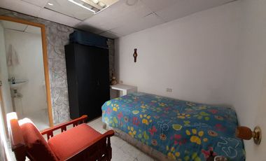 Casa en venta Pereira tipo Hostal alquiler de habitaciones con baño privado (San Fernando La playa Cuba Pereira) Villa Olímpica - Estadio - Aeropuerto