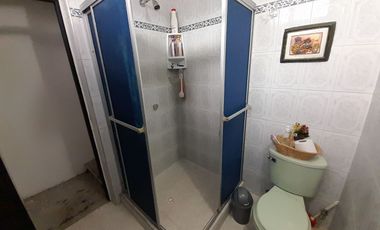 Casa en venta Pereira tipo Hostal alquiler de habitaciones con baño privado (San Fernando La playa Cuba Pereira) Villa Olímpica - Estadio - Aeropuerto