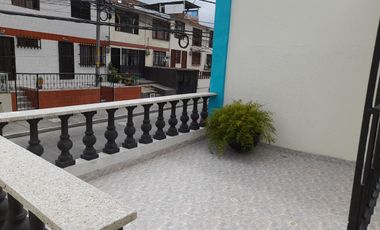 Casa en venta Pereira tipo Hostal alquiler de habitaciones con baño privado (San Fernando La playa Cuba Pereira) Villa Olímpica - Estadio - Aeropuerto