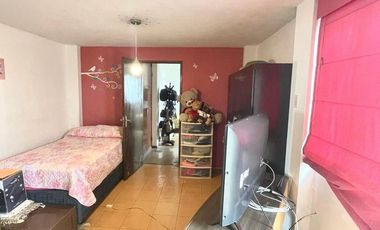 SE VENDE CASA 8 DORMITORIOS URB. HIGUERETA, SURCO