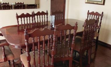 SE VENDE CASA 8 DORMITORIOS URB. HIGUERETA, SURCO