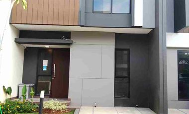 Best Deal!!! Rumah Semi Furnish Eksklusif Siap Huni di Regia Summarecon Crown Gading