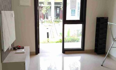 Best Deal!!! Rumah Semi Furnish Eksklusif Siap Huni di Regia Summarecon Crown Gading