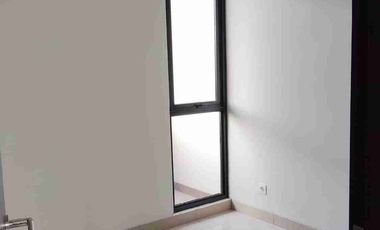 Best Deal!!! Rumah Semi Furnish Eksklusif Siap Huni di Regia Summarecon Crown Gading