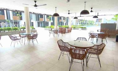 Best Deal!!! Rumah Semi Furnish Eksklusif Siap Huni di Regia Summarecon Crown Gading
