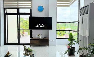 Modern Fully Furnished big house for renr