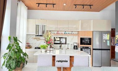 Modern Fully Furnished big house for renr