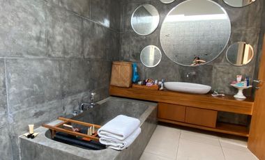 Villa Mewah Uluwatu Bali, Private Villa Dijual Lokasi Premium. #luxuryvillabali #villauluwatubali #villabalidijual #villabaliforsale #villapecatu #