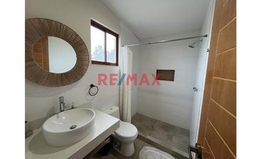 Gran Venta: Casa De Campo Con Piscina En 1,000 M²