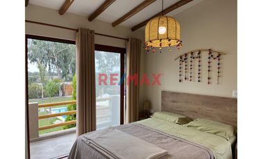 Gran Venta: Casa De Campo Con Piscina En 1,000 M²