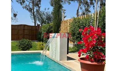 Gran Venta: Casa De Campo Con Piscina En 1,000 M²