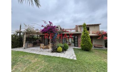 Gran Venta: Casa De Campo Con Piscina En 1,000 M²