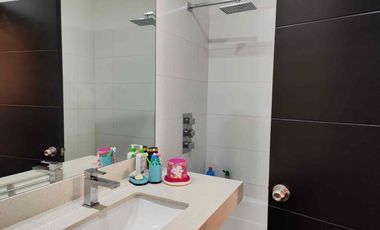 Vendo departamento en Edificio More