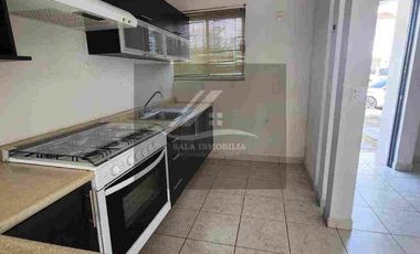 CASA EN RENTA FRACCIONAMIENTO PORTAL LA LUZ