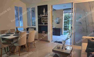 se vende casa en el castillo- vía cali Jamundí