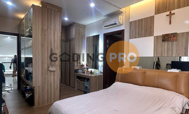 Jual rumah Kedoya Permai bangunan mandiri 3 lantai siap huni bagus