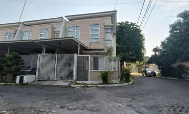 dijual MURAH Rumah MANYAR indah  include interior  100 METER DR RAYA siap huni dkt Gunawangsa Manyar,dkt Klampis,MERR ,kertajaya