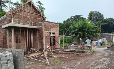 Rumah on progres bangun, legalitas SHM, PBG Selangkah ke Indo Mart