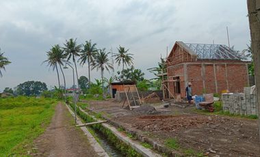 Rumah on progres bangun, legalitas SHM, PBG Selangkah ke Indo Mart