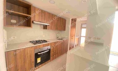 se arrienda casa en ciudad country