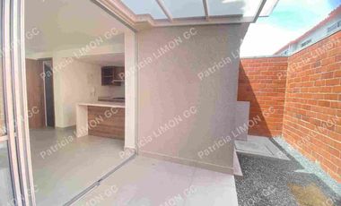 se arrienda casa en ciudad country