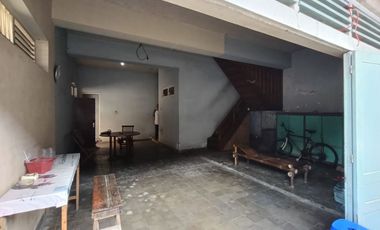 Dijual Rumah Luas di Kawasan Bisnis Pasar Legi Solo – Hitung Tanah!