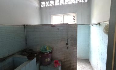 Dijual Rumah Luas di Kawasan Bisnis Pasar Legi Solo – Hitung Tanah!