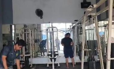 Langka temenan iki  !!! Muraaah puooll... 1,4M dapat 3 Ruko berjajar ????????????  (2 Ruko JUMBO digabung jd satu include alat-alat gym + 1 Ruko STAND