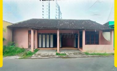 Dijual Rumah Luas Bonus 2 Ruko Strategis di Pabelan Kartasura