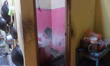 Dijual Rumah Luas Bonus 2 Ruko Strategis di Pabelan Kartasura