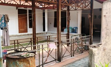Dijual Rumah Hitung Tanah Luas 1.370 m² di Jalan Protokol Wonogiri