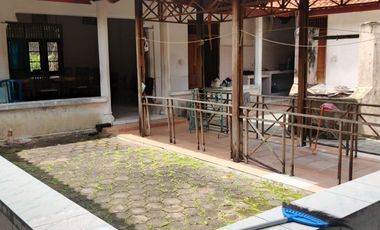 Dijual Rumah Hitung Tanah Luas 1.370 m² di Jalan Protokol Wonogiri