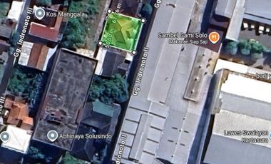 Dijual Rumah Hitung Tanah Luas 1.370 m² di Jalan Protokol Wonogiri