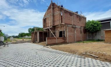 rumah mewah di solo baru harga murah bisa kpr proses di bantu , jalan luas akses mudah, bekerjasama dengan bank besar di solo raya