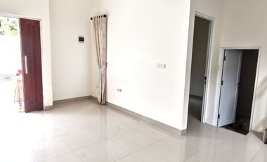 DIJUAL CEPAT RUMAH SIAP HUNI DI TOWNHOUSE PANORAMA JATIASIH. BEBAS BANJIR!
