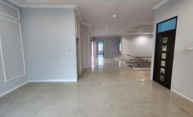 Dharmahusada Indah, Rumah Siap Huni, untuk Kantor,usaha Posisi Jalan K