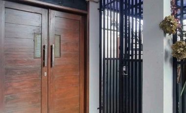 Dijual Rumah 2 Lantai Hook Murah Lokasi Strategis, Cisaranten, Arcamanik Bandung Ref.05226