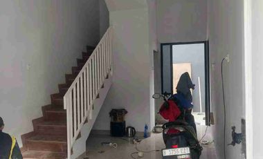 Rumah baru 2 lantai murah di Ciracas Jakarta Timur