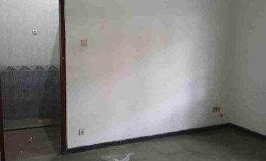 Rumah sewa di Klampis indah, Surabaya