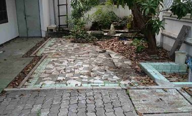 Rumah sewa di Klampis indah, Surabaya