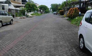 Rumah sewa di Klampis indah, Surabaya